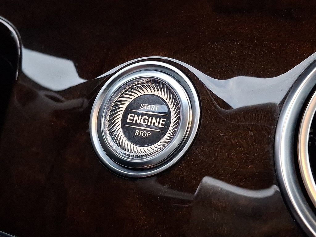 Used 2022 Mercedes-Benz E 350 4MATIC Sedan image 18