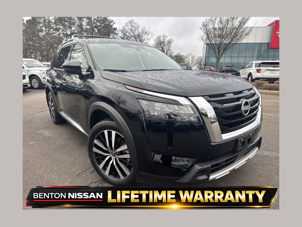 Used 2025 Nissan Pathfinder Platinum w/ Cargo Package