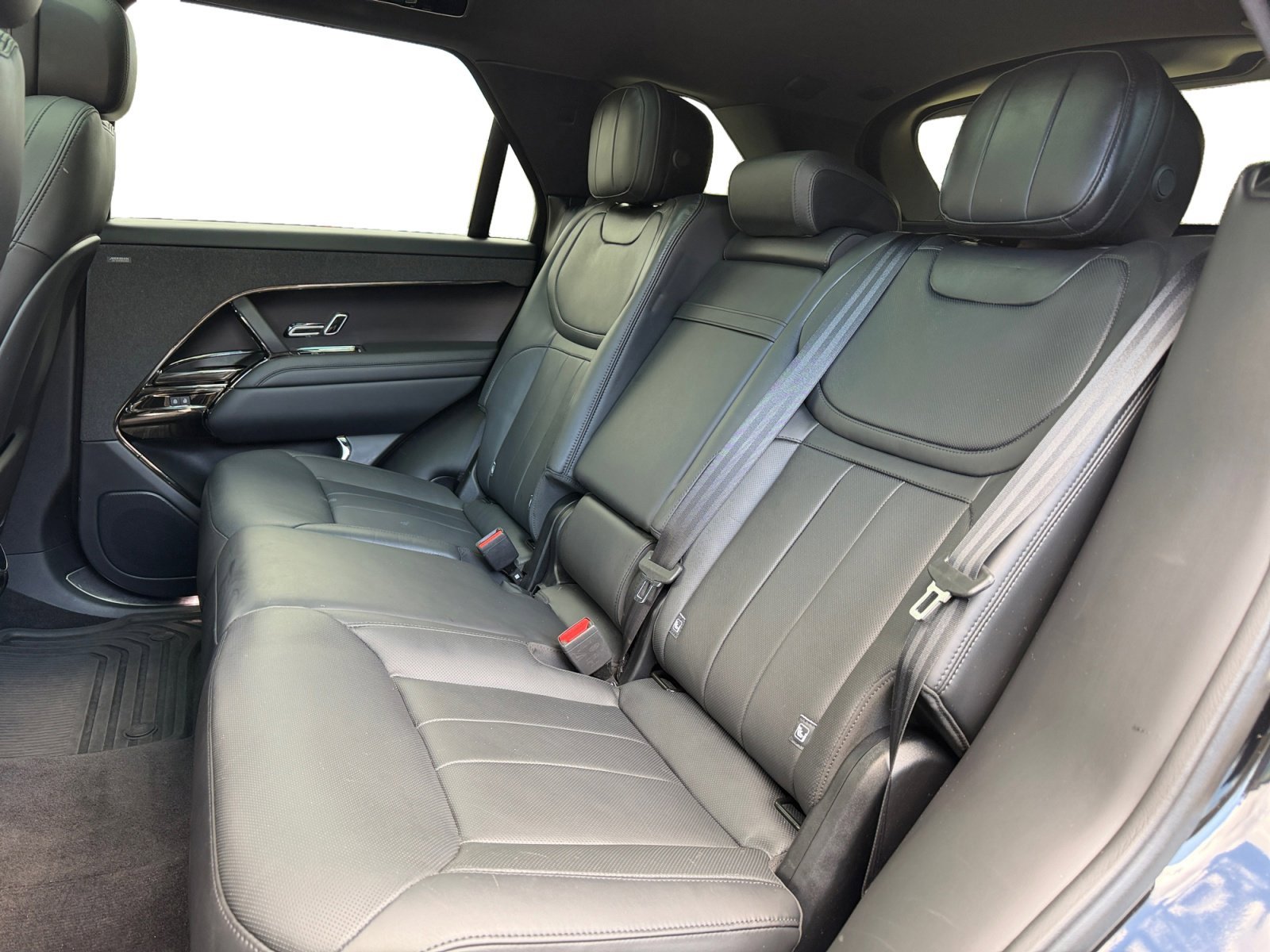 Used 2024 Land Rover Range Rover Sport Dynamic SE image 16