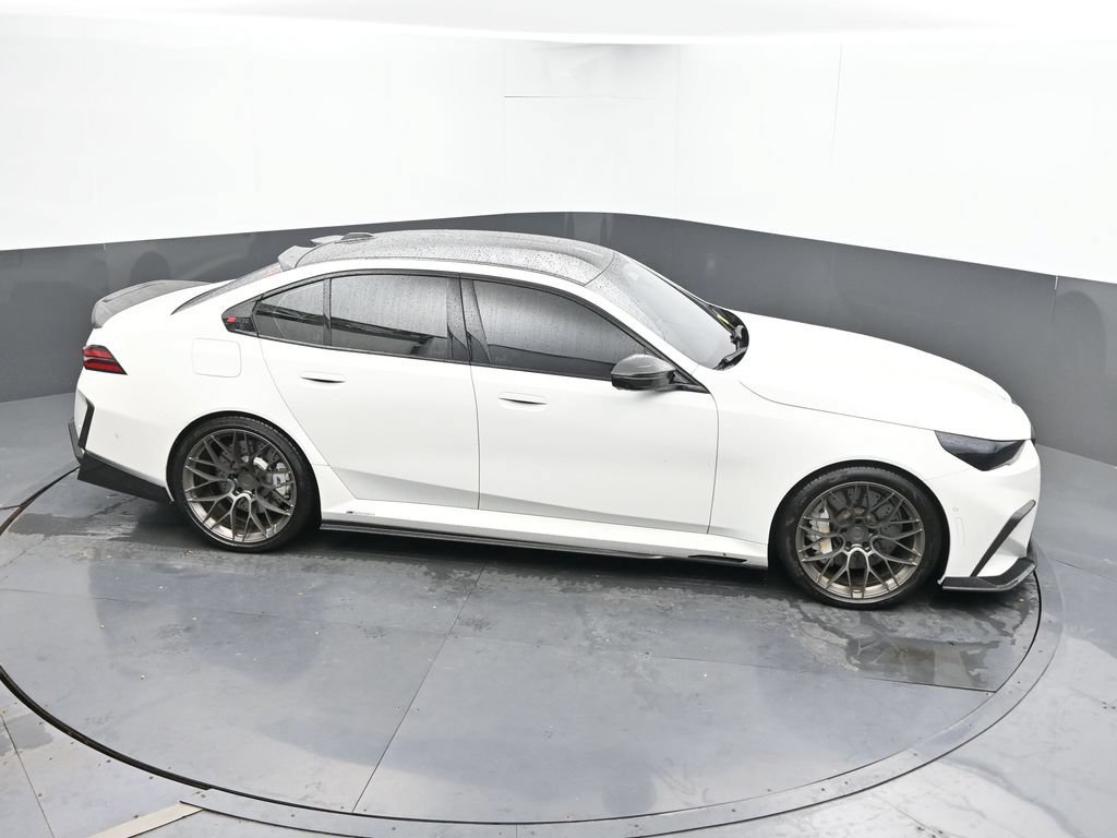 Used 2025 BMW M5 w/ Carbon Package AWD/4WD image 37