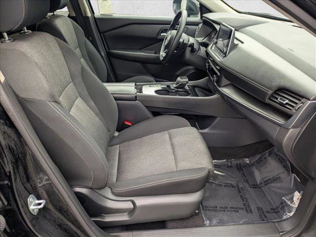 Used 2024 Nissan Rogue SV image 19