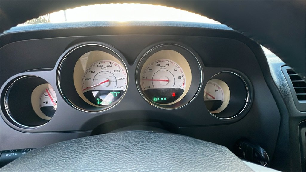 Used 2012 Dodge Challenger SXT image 24