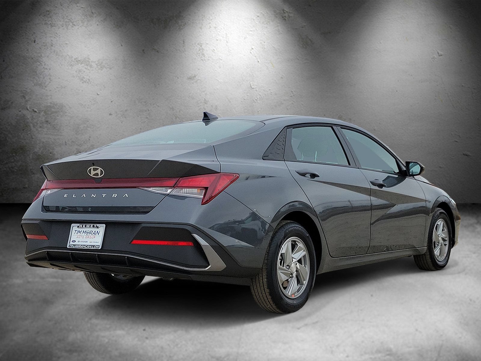 New 2026 Hyundai Elantra SE FWD image 3