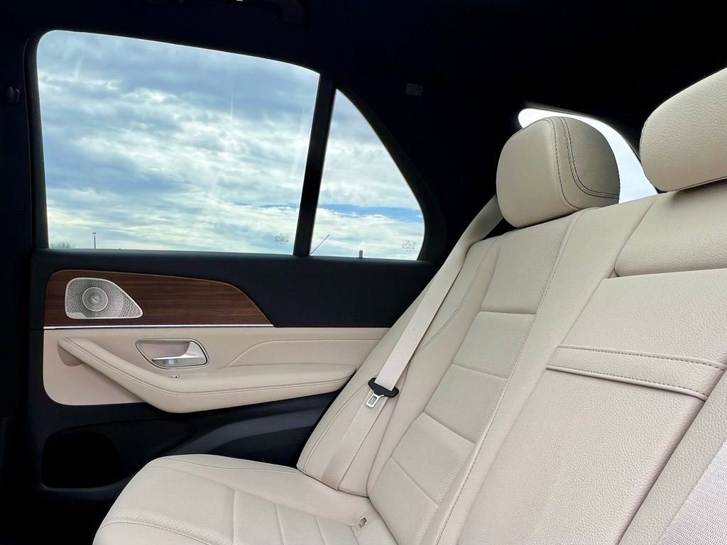 Certified 2025 Mercedes-Benz GLE 450 4MATIC image 23
