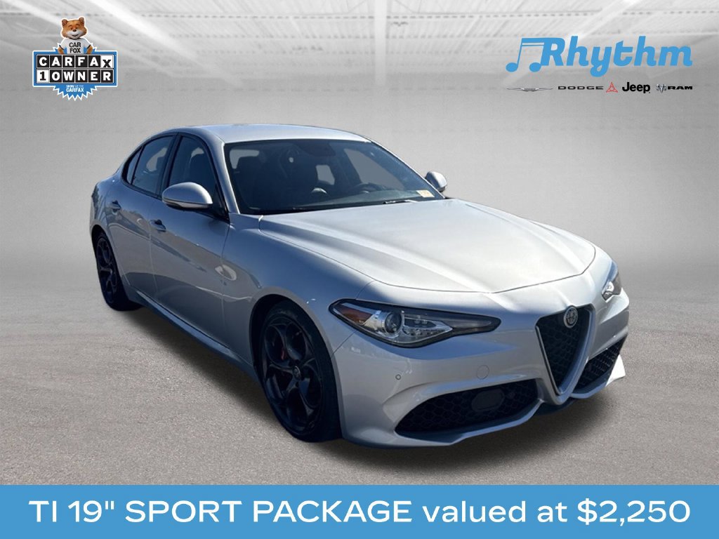 Used 2017 Alfa Romeo Giulia Ti w/ TI 19" Sport Package RWD 360° Tour