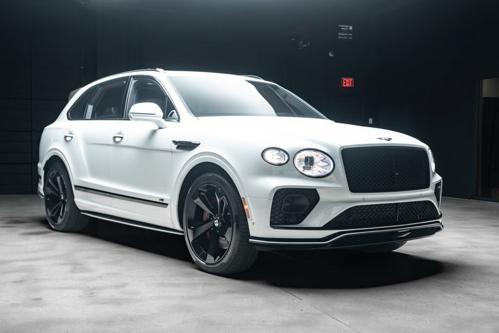 Used 2022 Bentley Bentayga AWD/4WD image 8