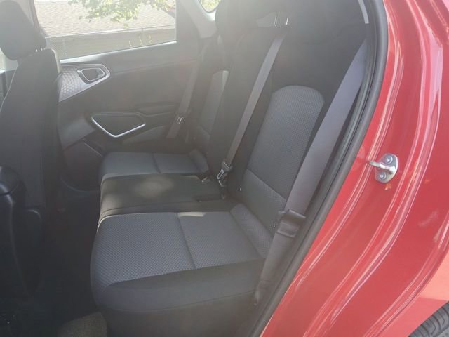 Certified 2025 Kia Soul LX w/ LX Technology Package FWD image 21