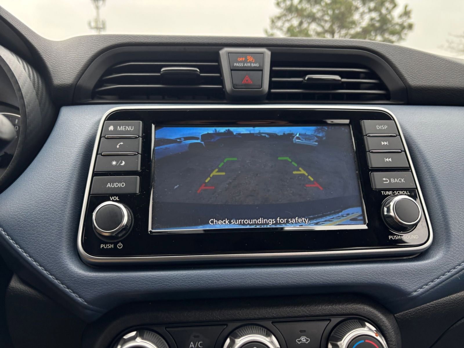 Used 2025 Nissan Versa SV image 22