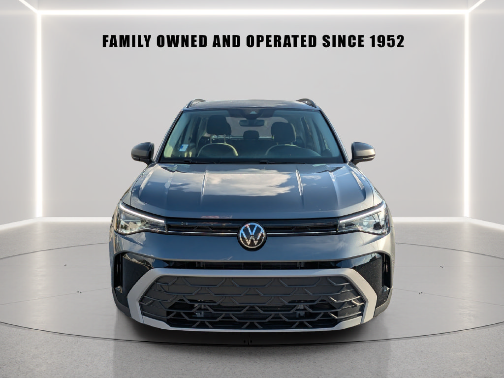 Certified 2025 Volkswagen Taos S FWD image 5