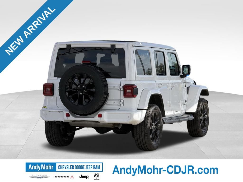 Used 2022 Jeep Wrangler Unlimited Sahara AWD/4WD image 7