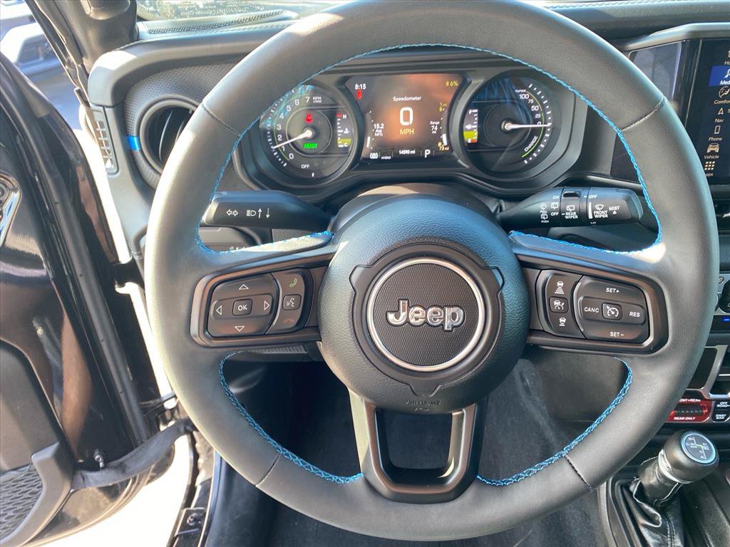 Used 2024 Jeep Wrangler Unlimited Rubicon 4xe AWD/4WD image 10