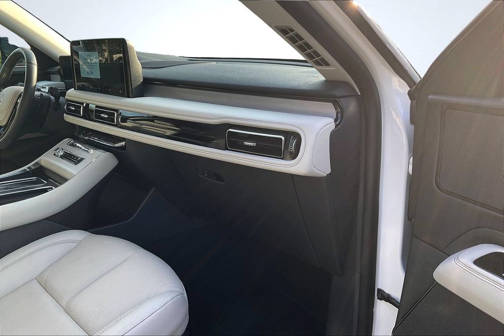 Used 2026 Lincoln Aviator Reserve RWD image 27