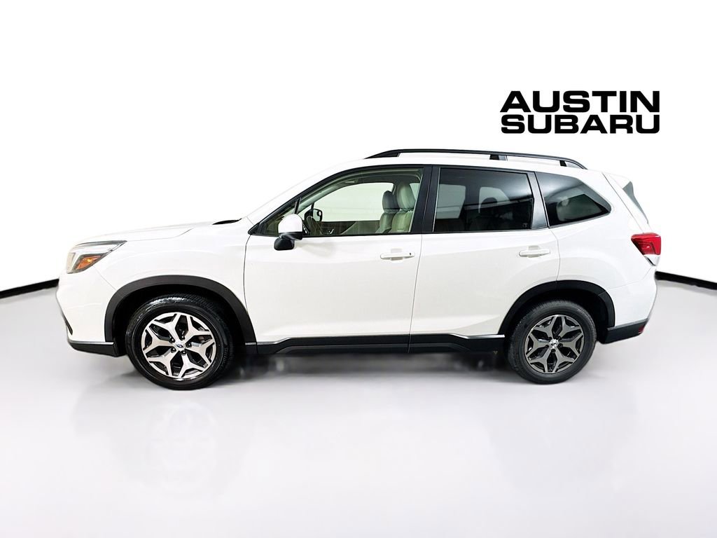 Used 2021 Subaru Forester Premium image 4