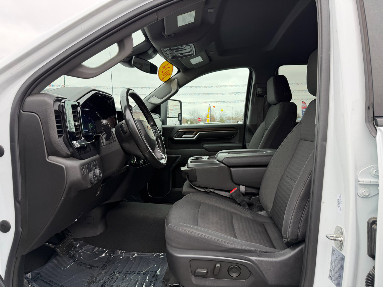 Used 2024 Chevrolet Silverado 3500 LT w/ Convenience Package image 13