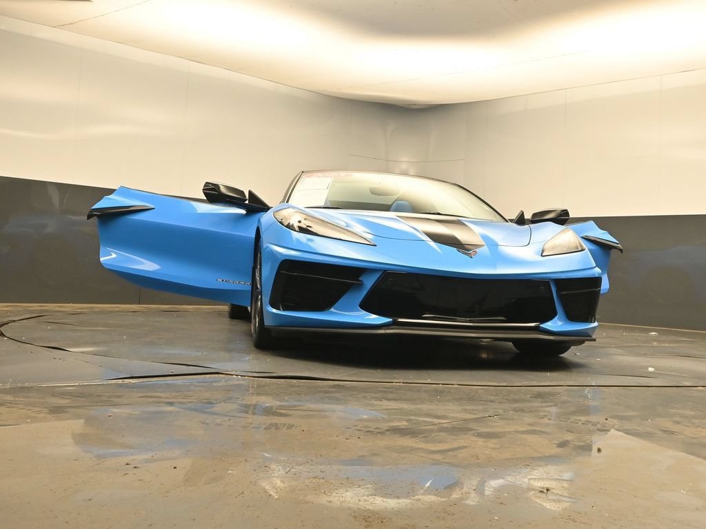 Used 2023 Chevrolet Corvette Stingray Premium Conv w/ Z51 Performance Package RWD image 44