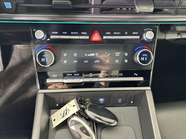 Used 2024 Hyundai Santa Fe Calligraphy image 23