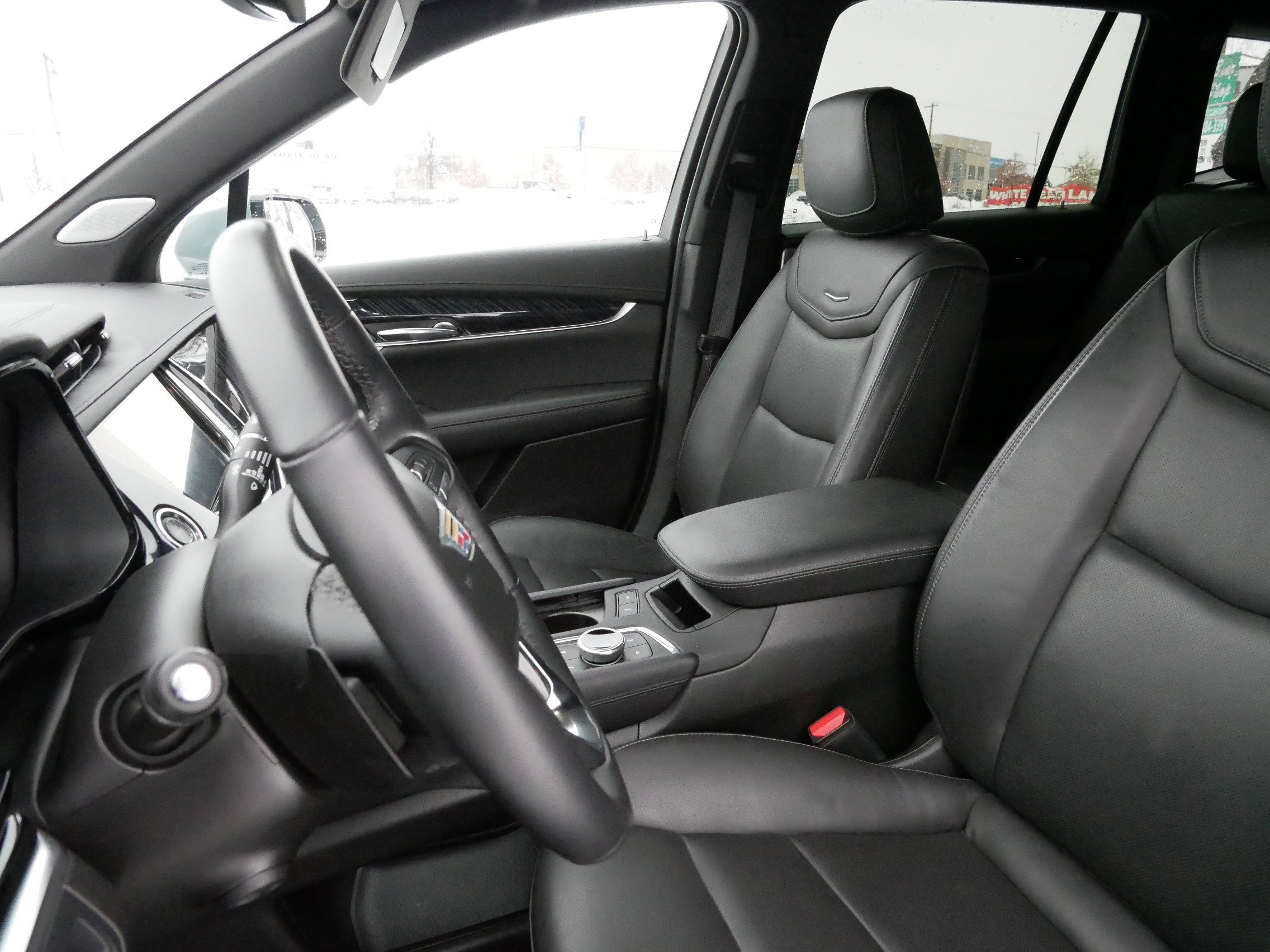 Certified 2025 Cadillac XT6 Premium Luxury image 15