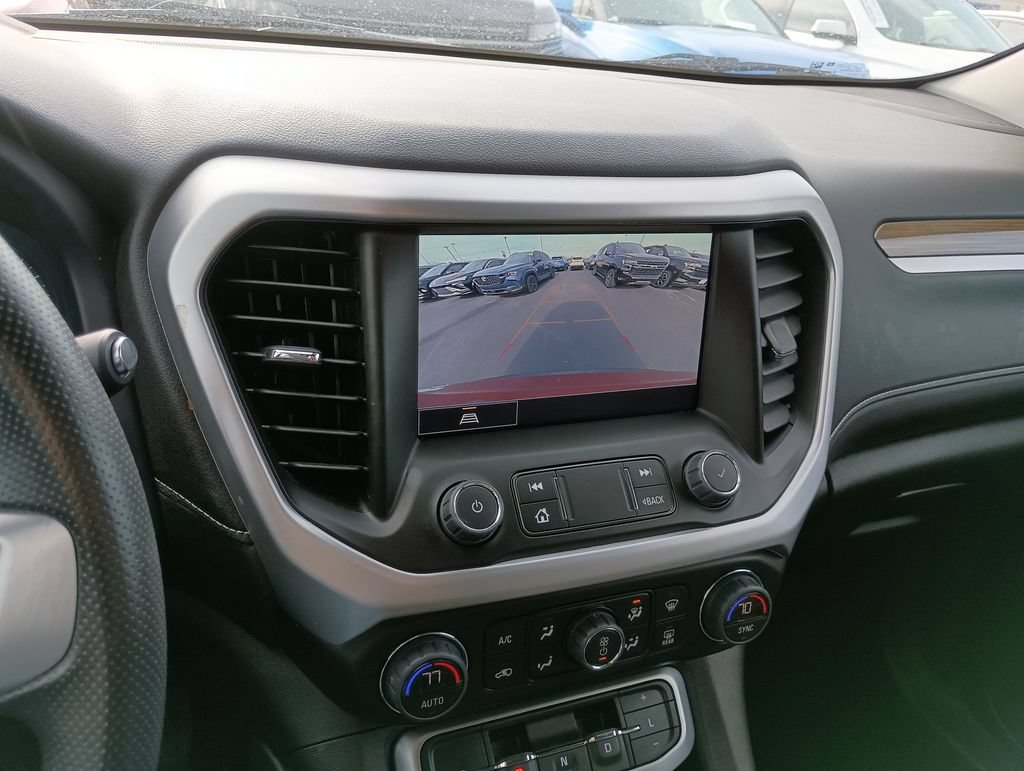 Used 2023 GMC Acadia SLE w/ Driver Convenience Package FWD image 23