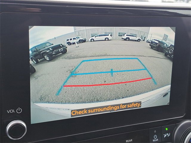 Used 2024 Toyota Highlander XLE image 8