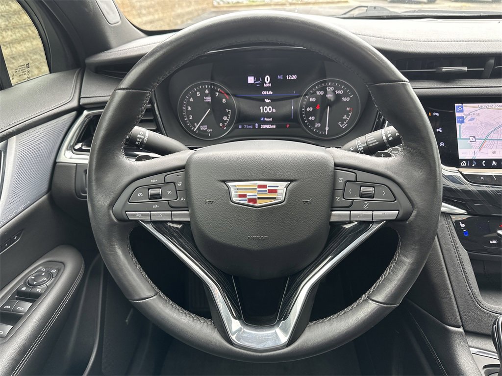 Used 2023 Cadillac XT6 Premium Luxury w/ Technology Package image 24