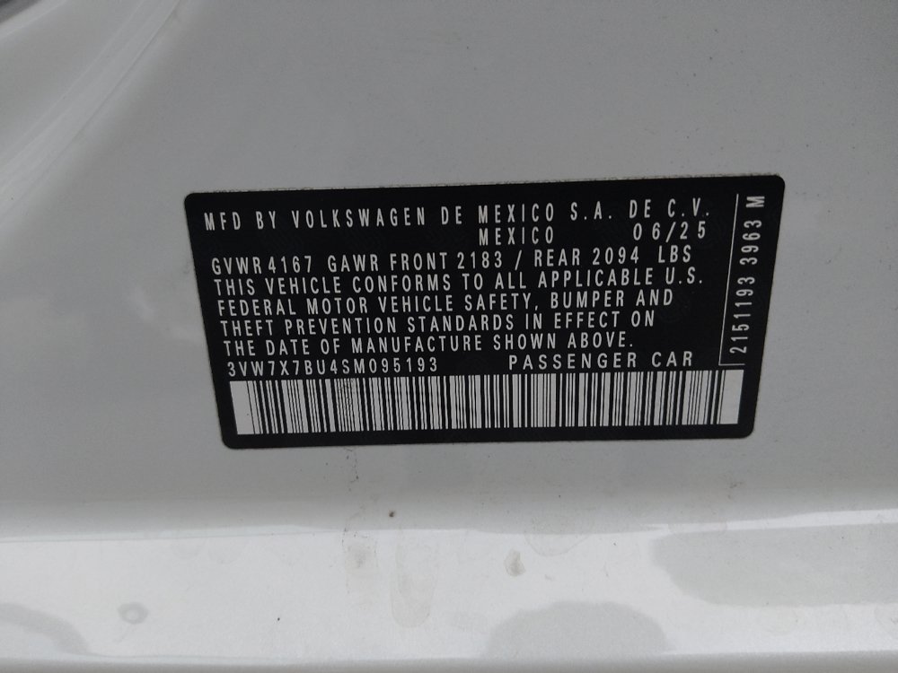 Used 2025 Volkswagen Jetta SE w/ Sunroof Package FWD image 33