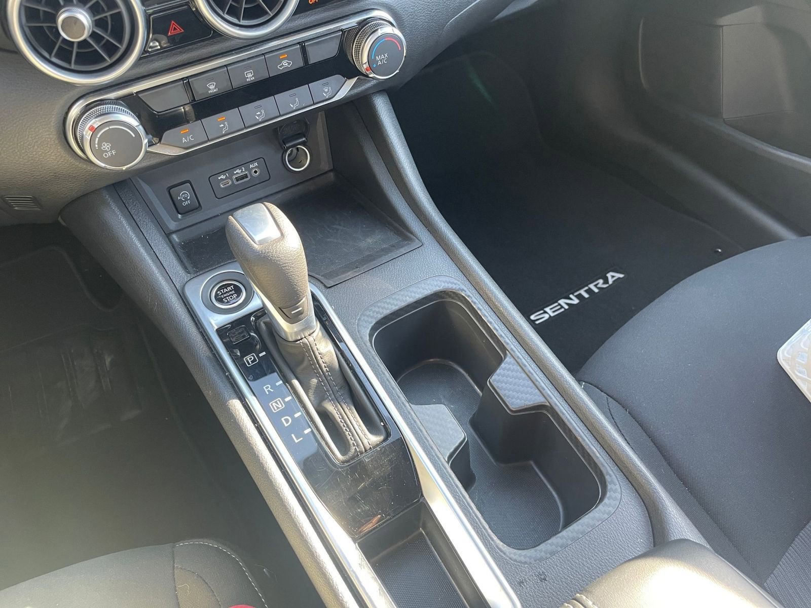 Used 2025 Nissan Sentra SV image 39