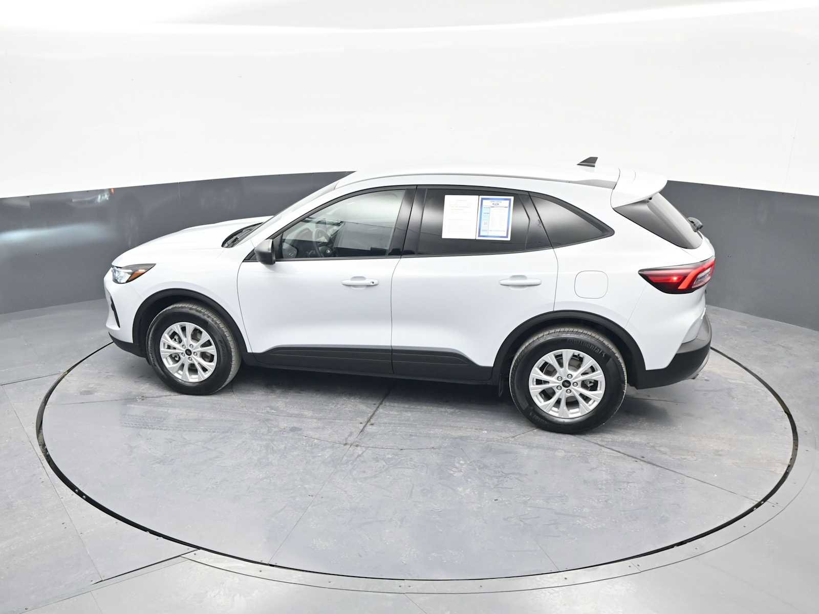 Used 2025 Ford Escape Active image 29