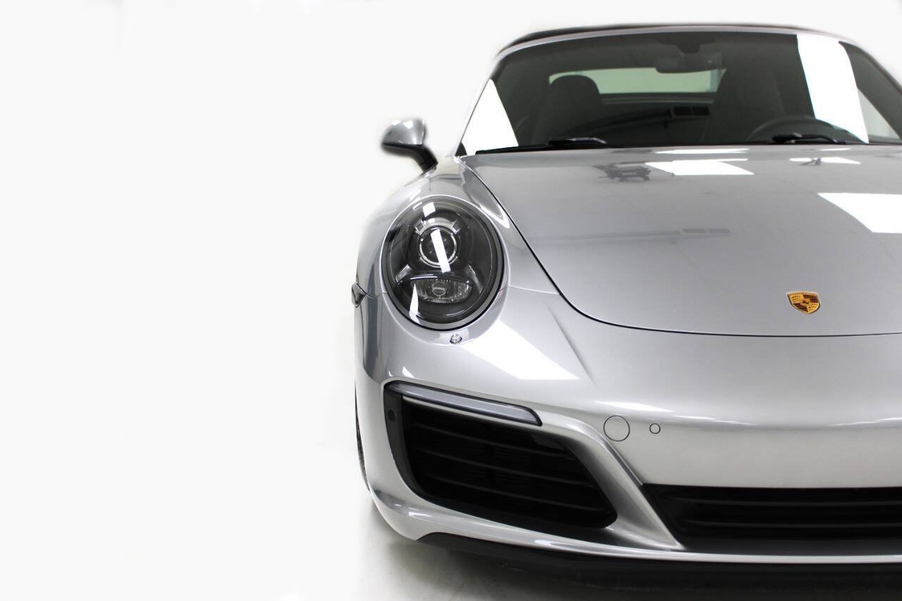 Used 2017 Porsche 911 Carrera image 38