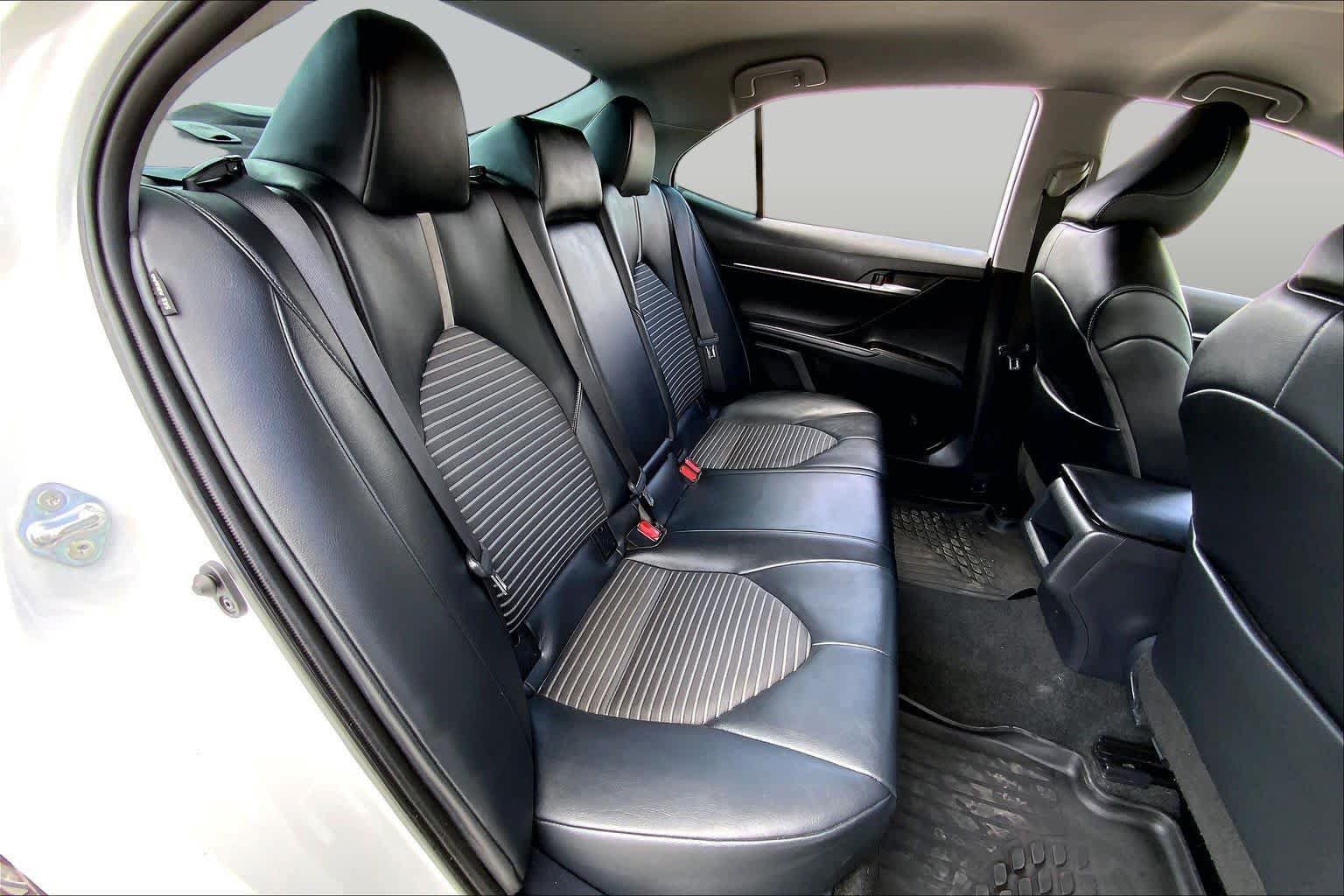 Used 2023 Toyota Camry SE FWD image 19