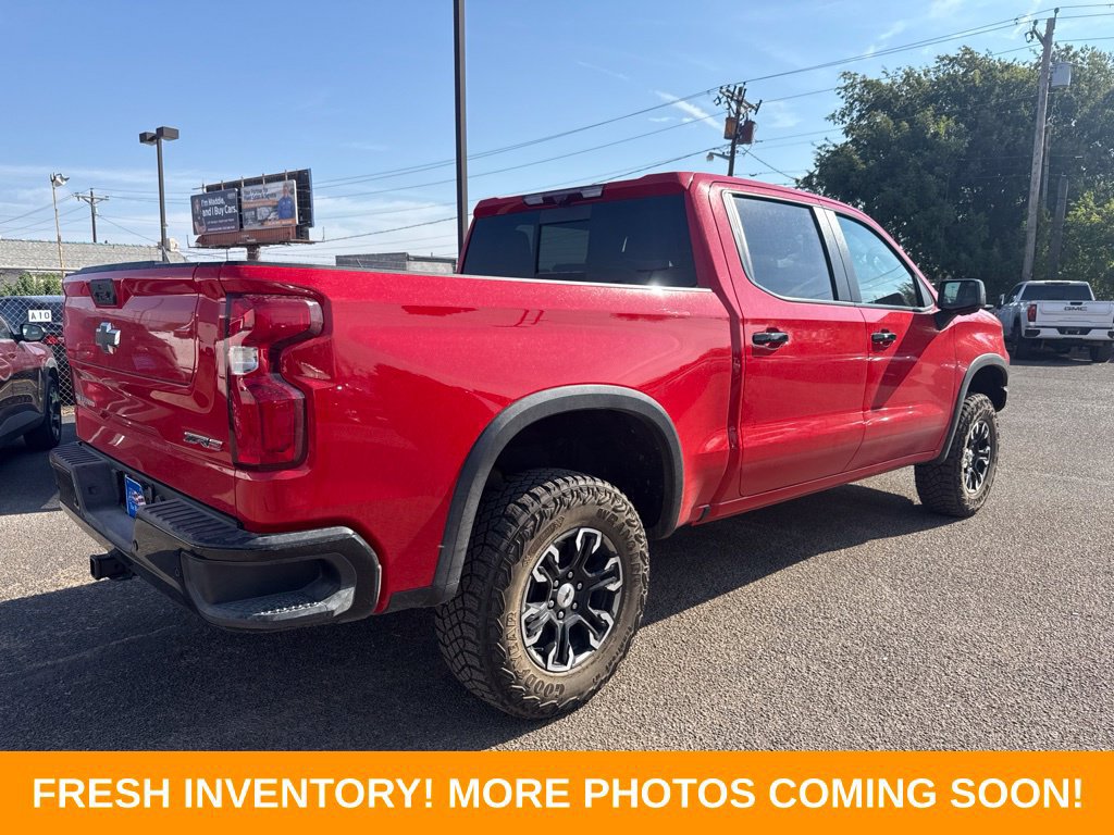 Used 2024 Chevrolet Silverado 1500 ZR2 w/ Technology Package AWD/4WD image 7