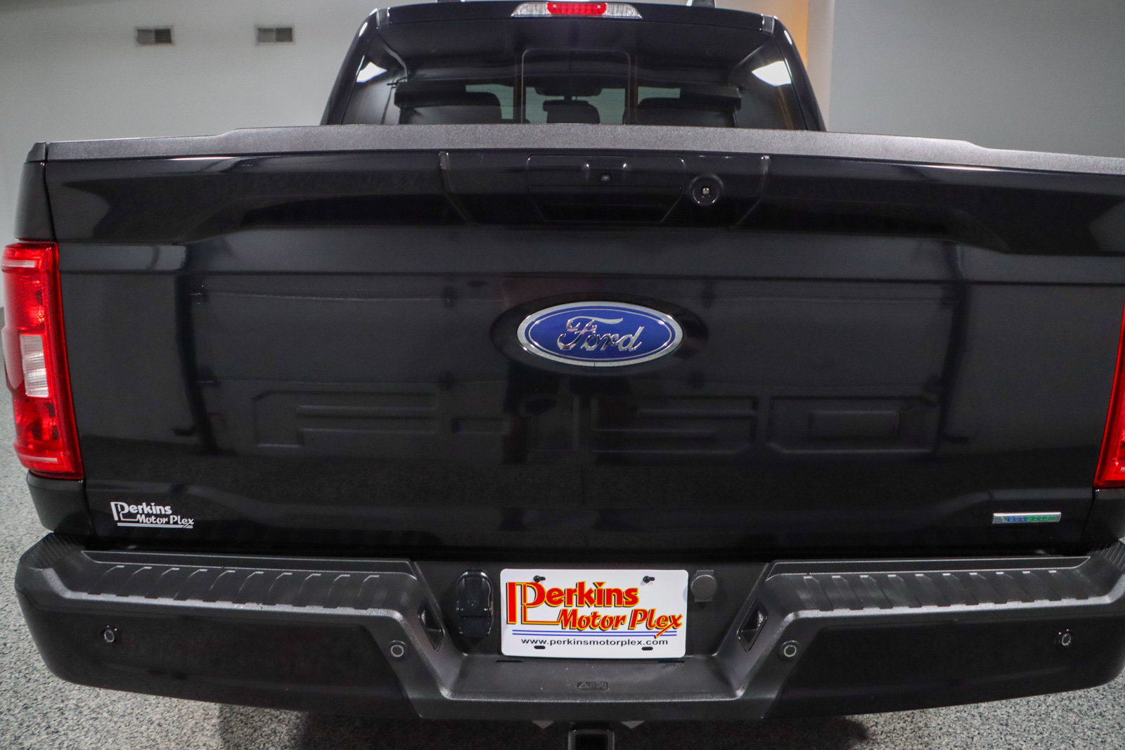 Used 2023 Ford F150 XLT w/ Equipment Group 302A High AWD/4WD image 9