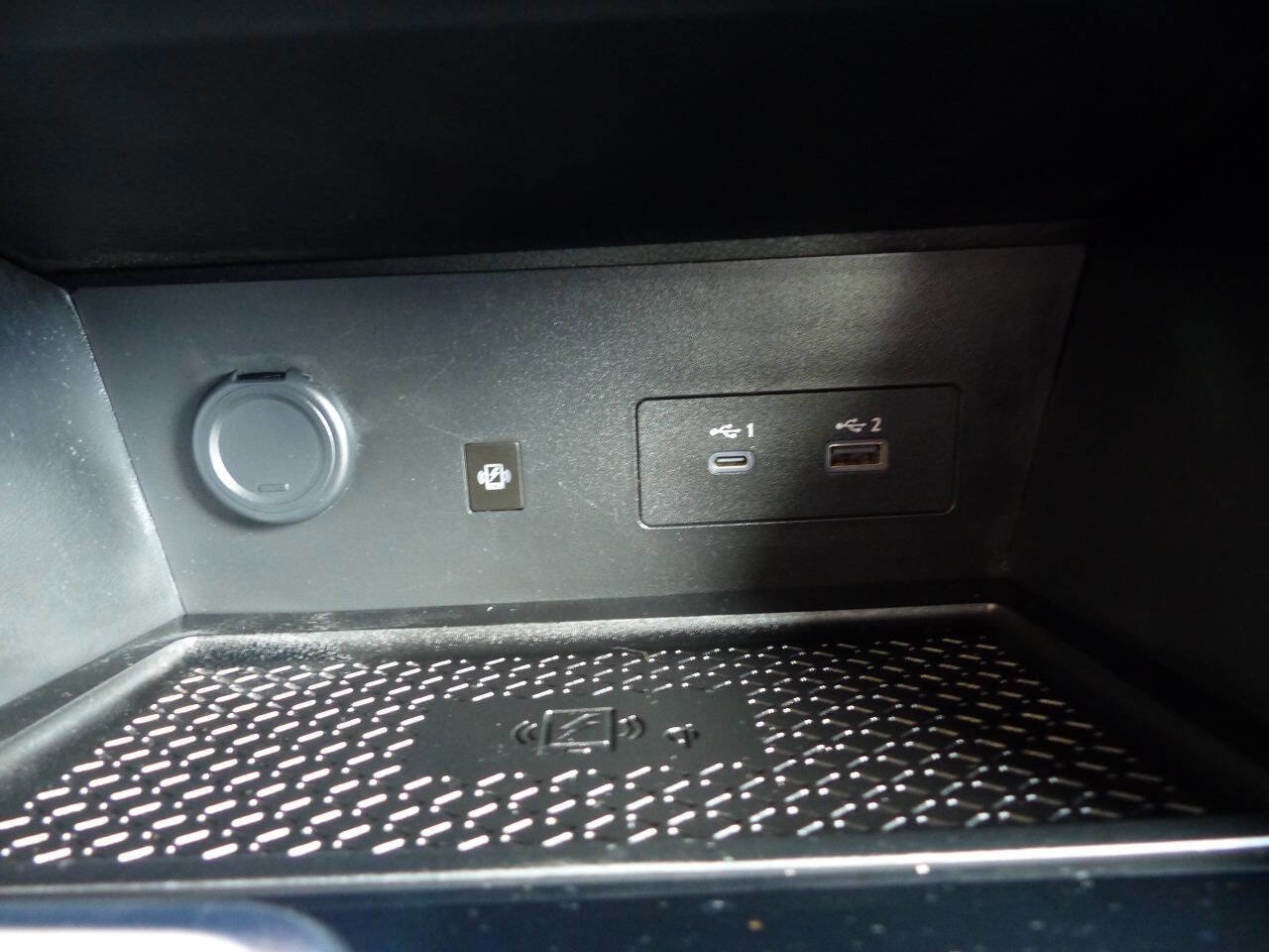 Used 2022 Nissan Pathfinder Platinum w/ Cargo Package FWD image 67