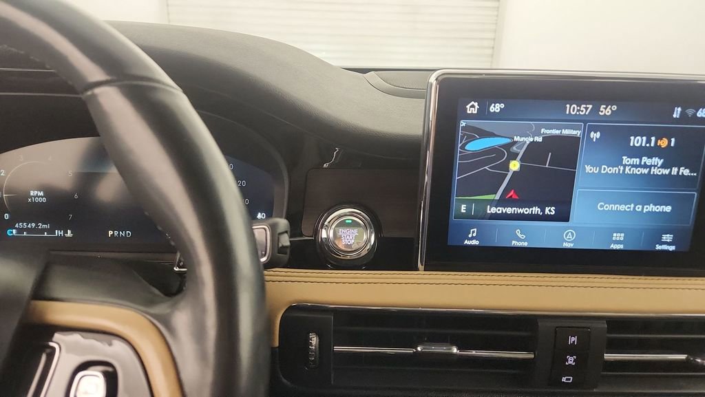 Used 2022 Lincoln Corsair Reserve w/ Luxury Package AWD/4WD image 21