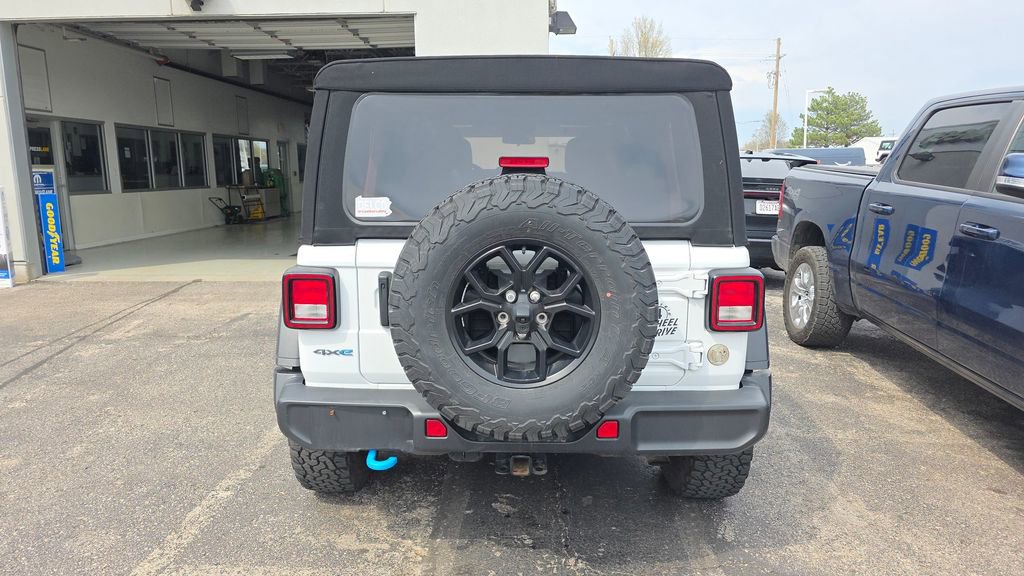 Used 2024 Jeep Wrangler Unlimited image 4