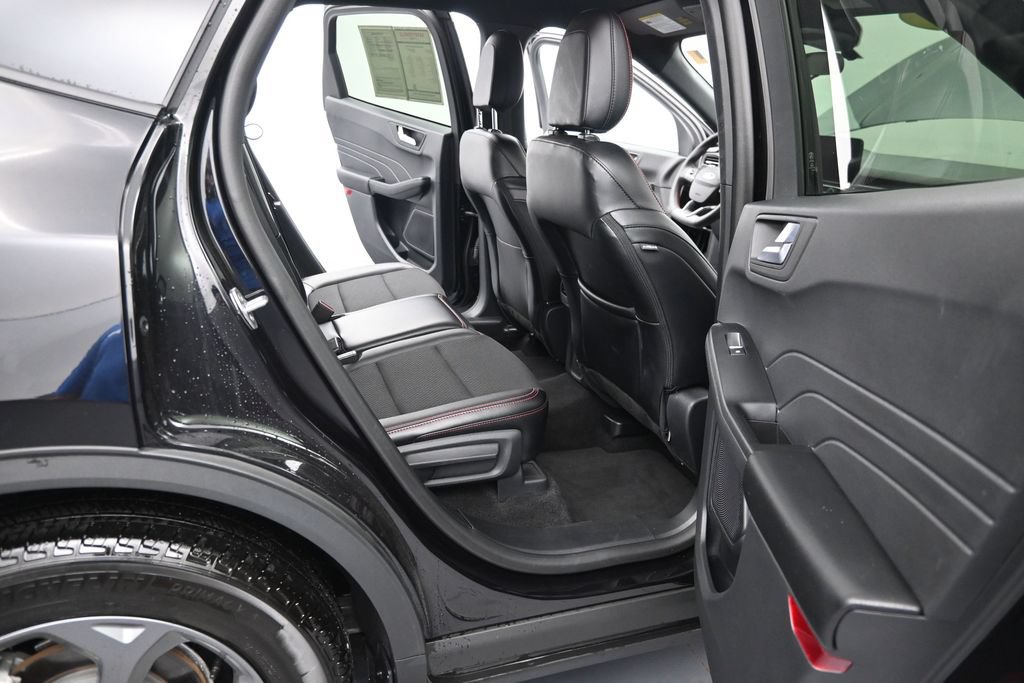 Used 2025 Ford Escape ST-Line AWD/4WD image 19