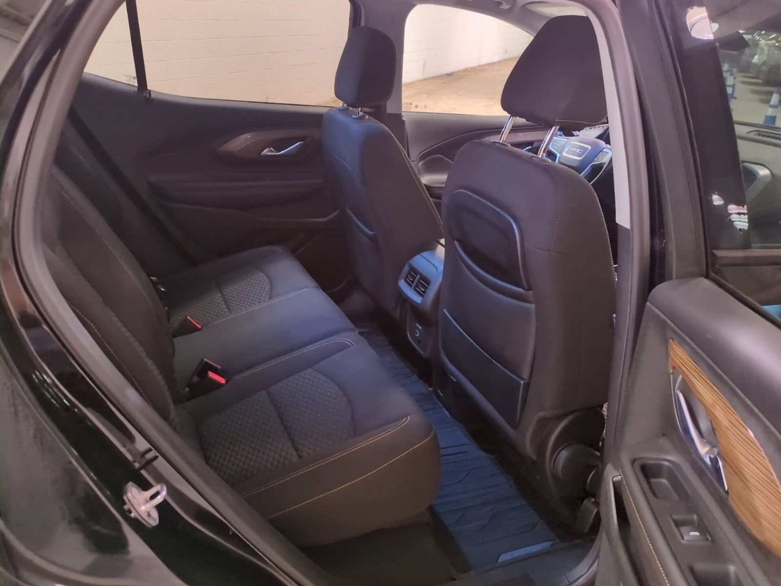 Used 2019 GMC Terrain SLE w/ Driver Convenience Package image 13