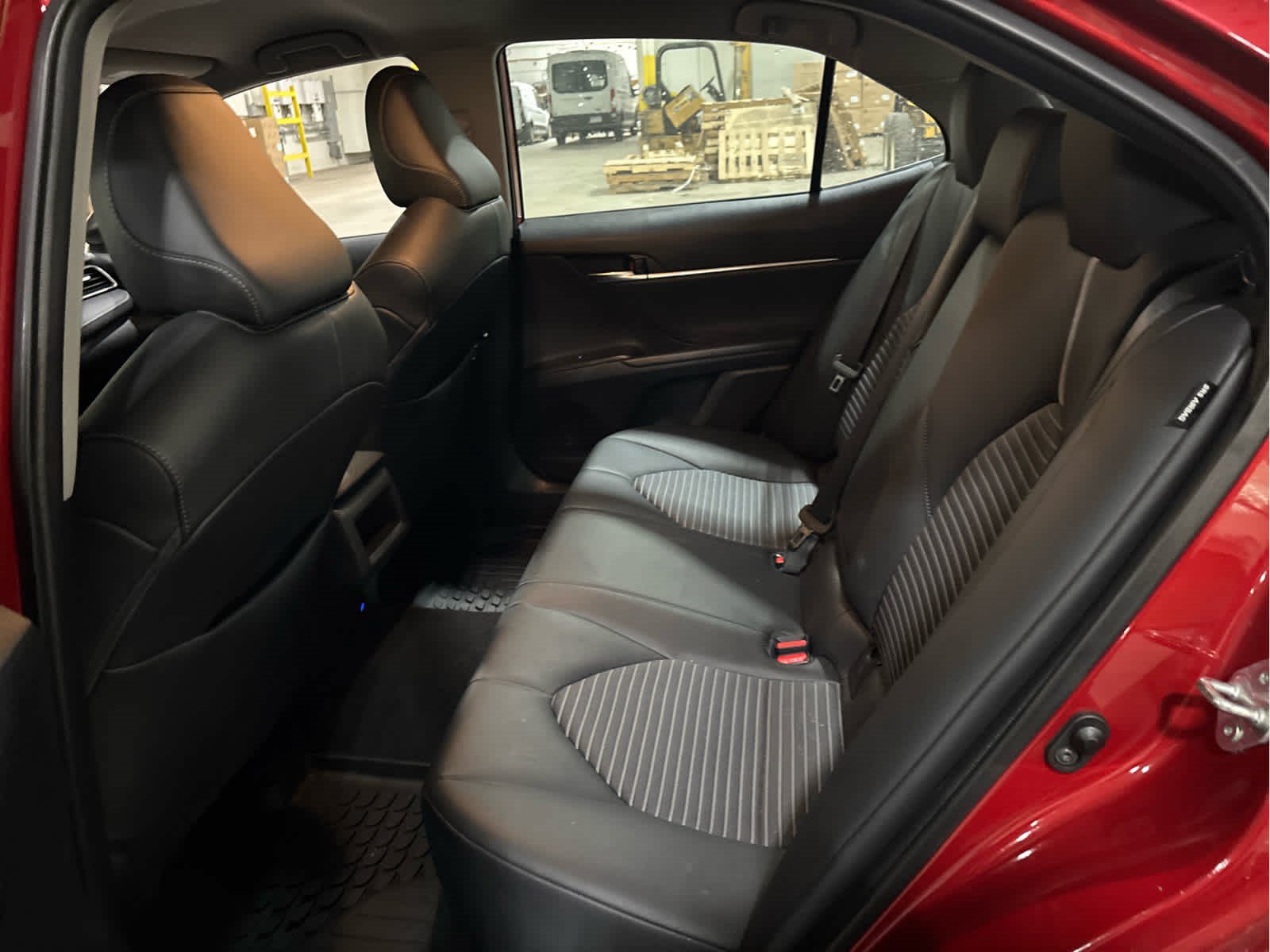 Used 2023 Toyota Camry SE AWD/4WD image 8