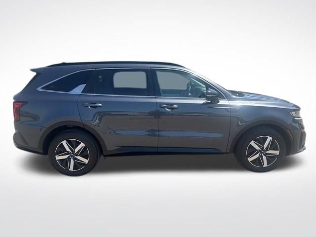 Used 2022 Kia Sorento S w/ Panoramic Sunroof Package image 6