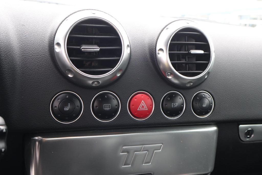 Used 2001 Audi TT 1.8T AWD/4WD image 17