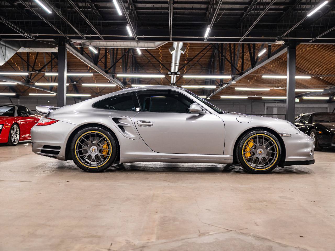 Used 2011 Porsche 911 Turbo S AWD/4WD image 3