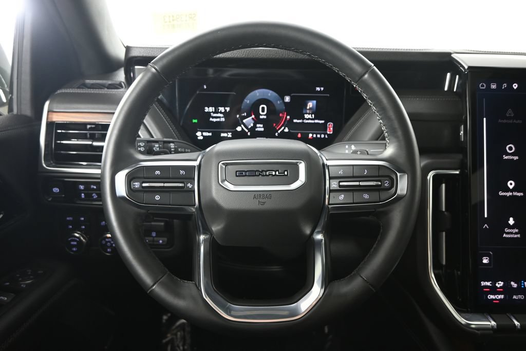 Used 2025 GMC Yukon Denali w/ Sun & Power Step Package AWD/4WD image 36