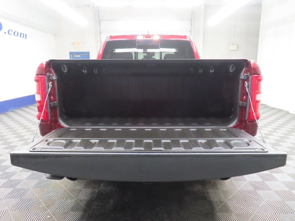 Used 2025 RAM 1500 Big Horn AWD/4WD image 37