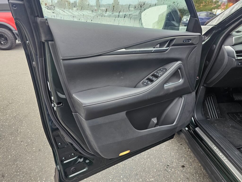 New 2026 INFINITI QX60 Luxe w/ Cargo Package image 24