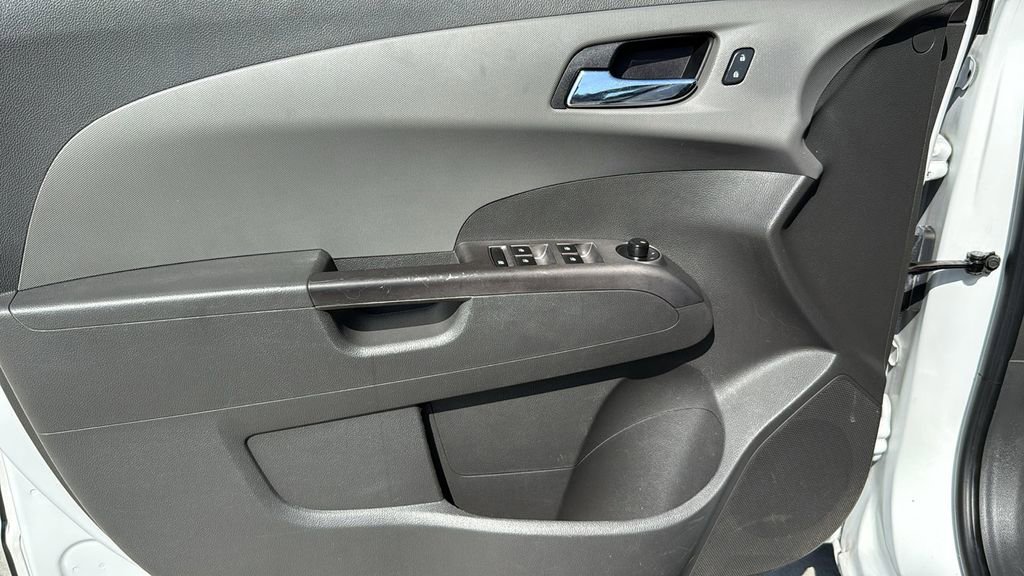 Used 2017 Chevrolet Sonic Premier image 11