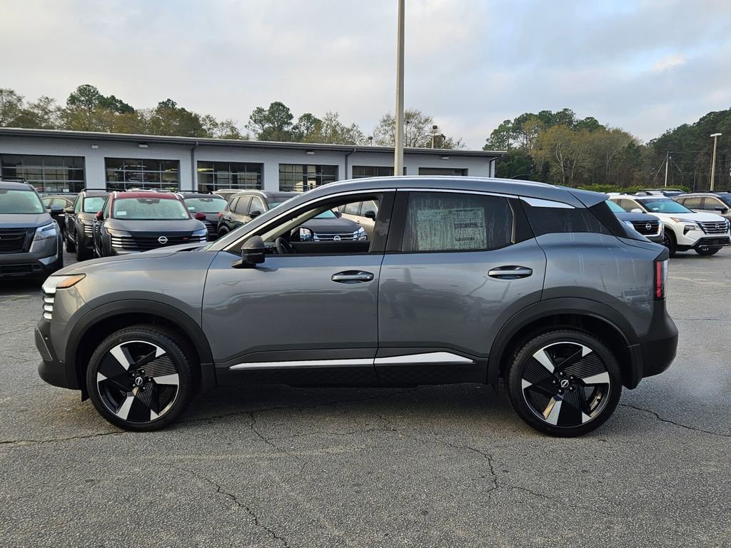 New 2026 Nissan Kicks SR image 2