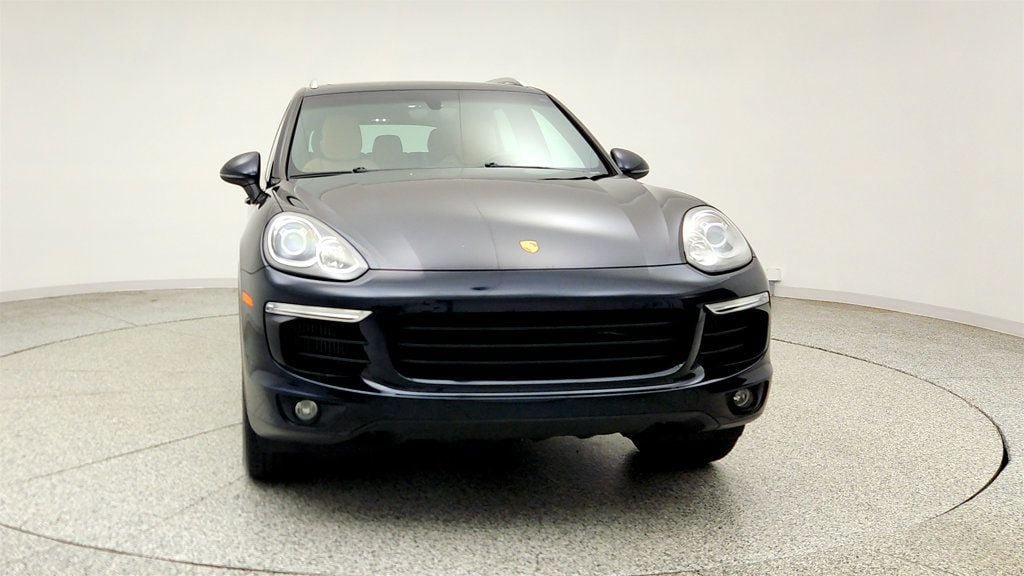 Used 2017 Porsche Cayenne S w/ Premium Package AWD/4WD image 2