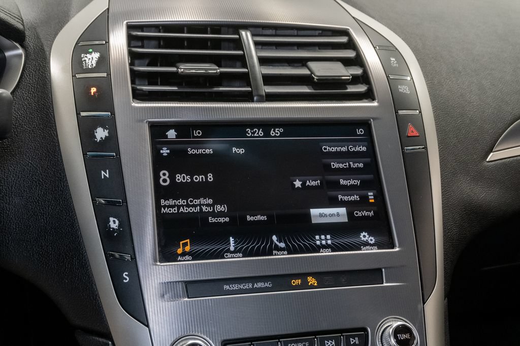 Used 2019 Lincoln MKZ Premiere FWD image 17