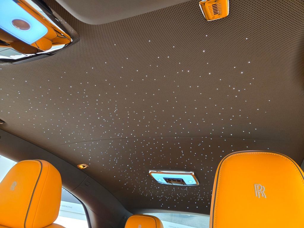 New 2025 Rolls-Royce Spectre w/ Spectre Launch Package image 37