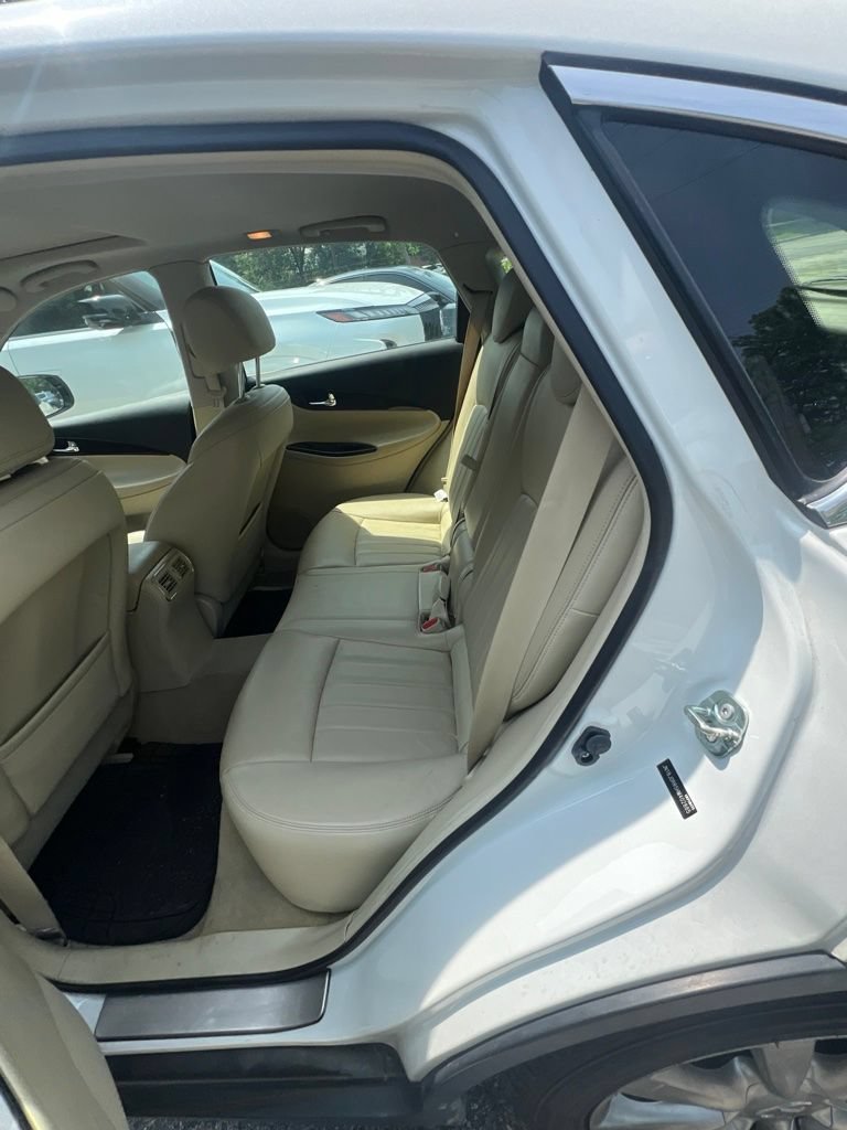 Used 2017 INFINITI QX50 AWD w/ Premium Package image 9