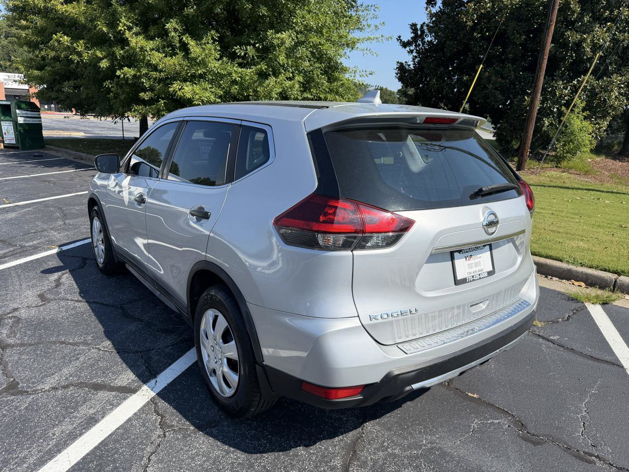 Used 2018 Nissan Rogue S FWD image 7